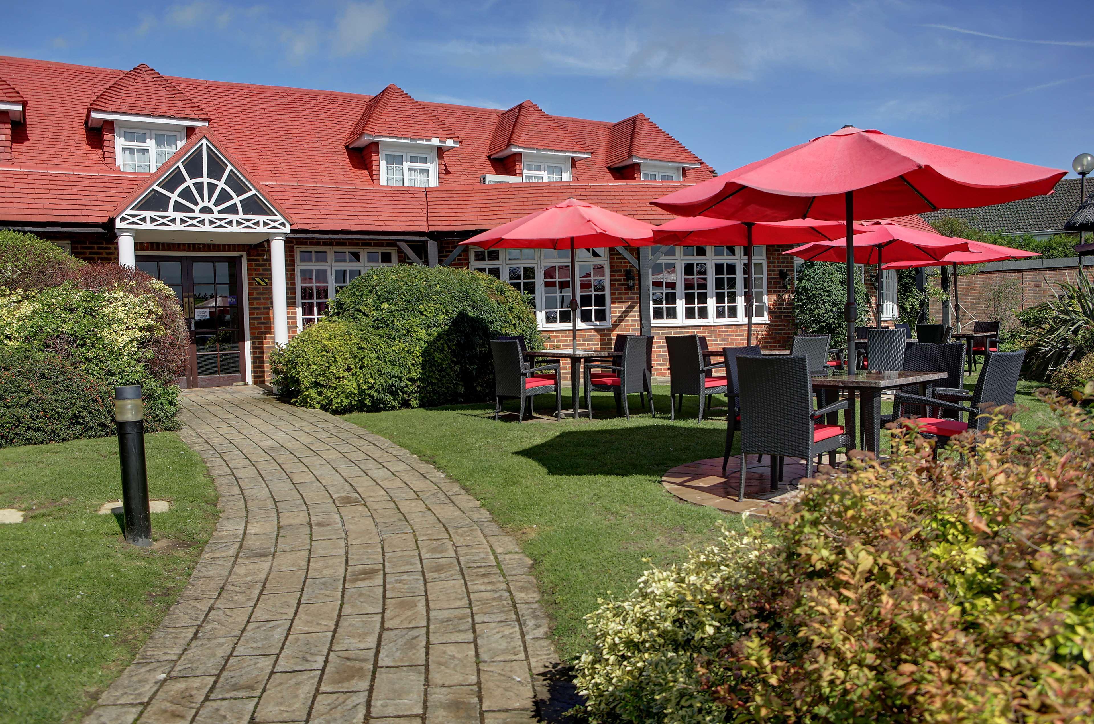Best Western Reading Calcot Hotel Exterior photo