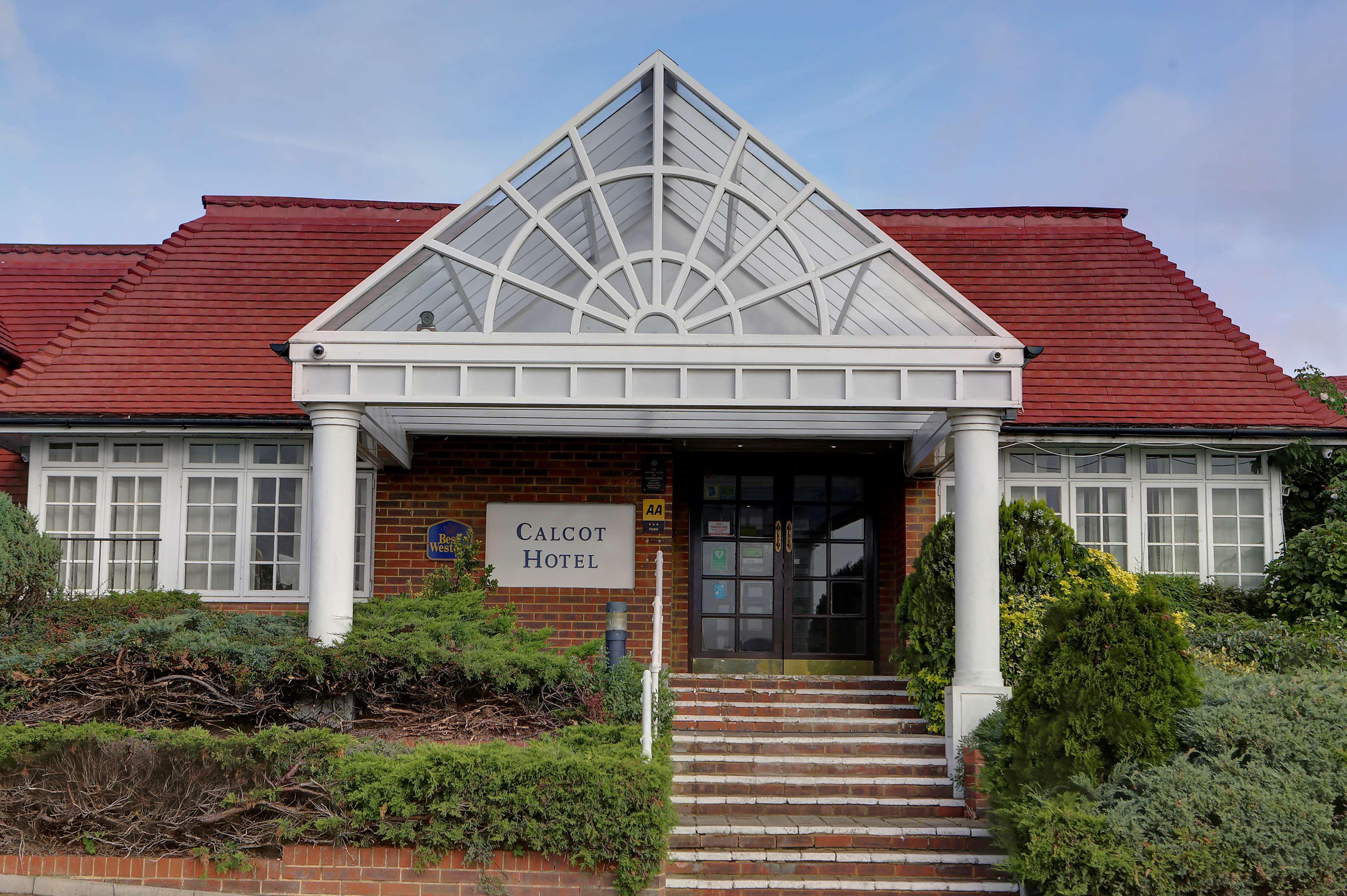 Best Western Reading Calcot Hotel Exterior photo
