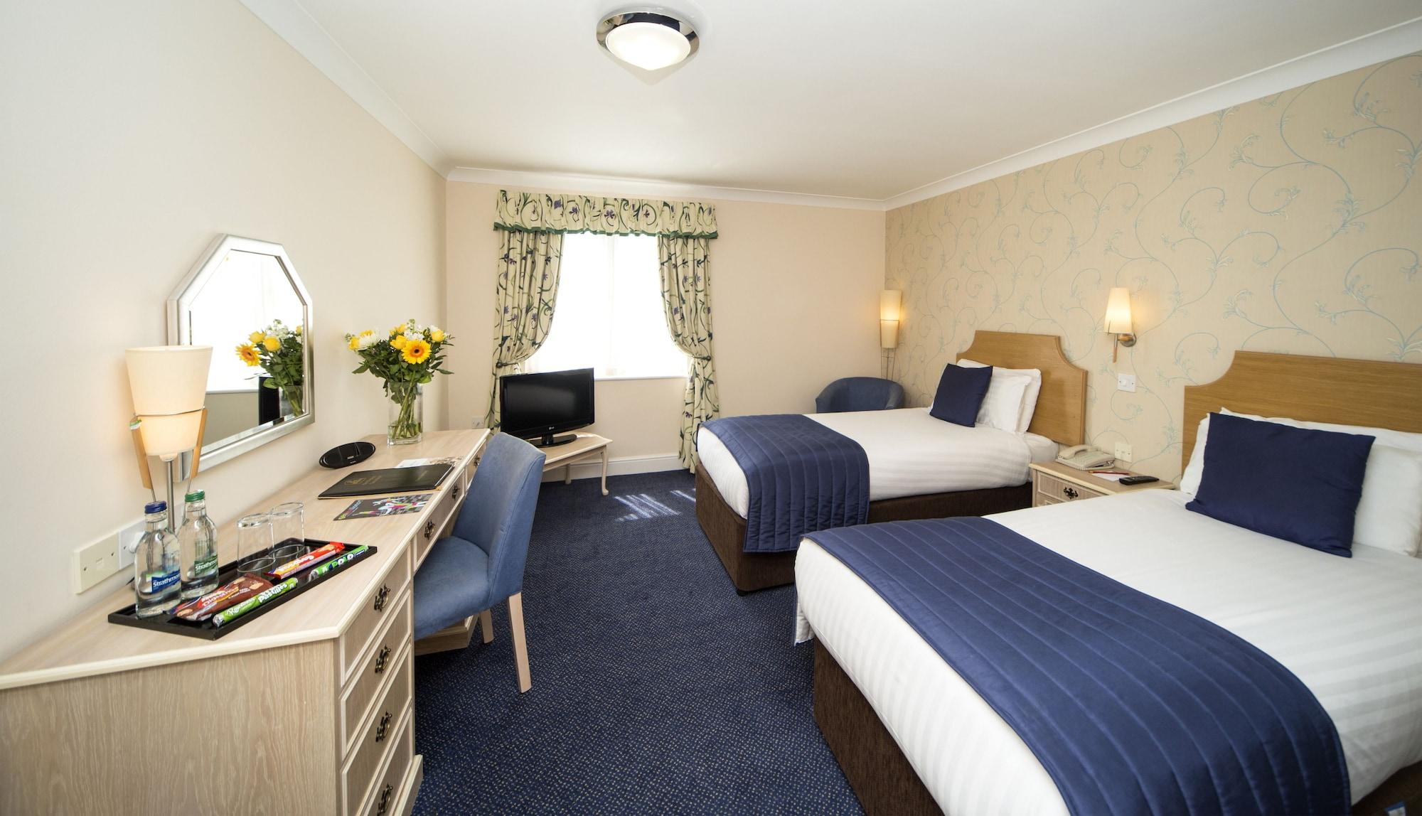 Best Western Reading Calcot Hotel Exterior photo